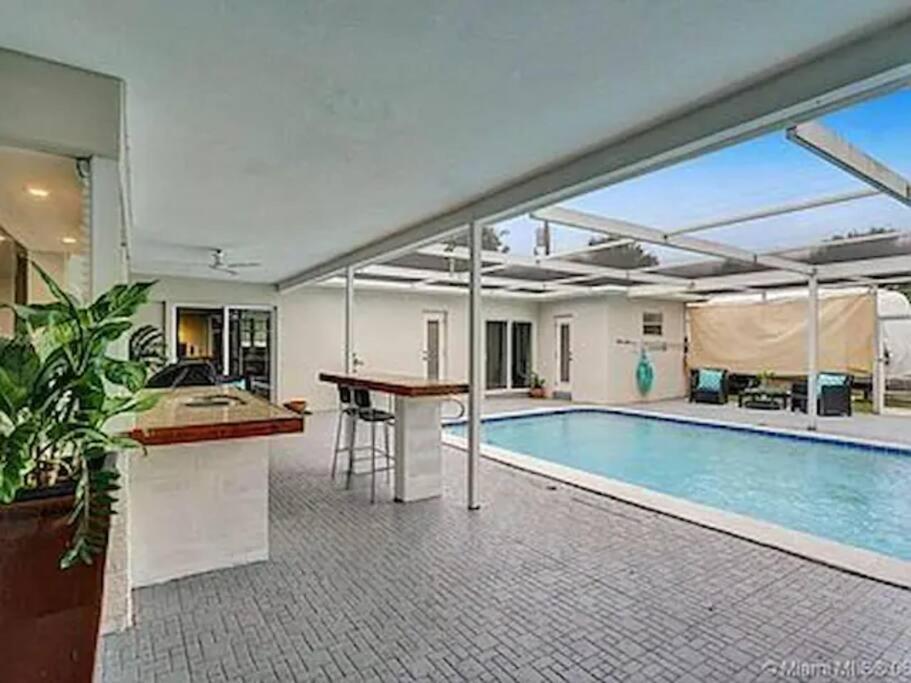 Pool Vacation Villa Hollywood Kültér fotó